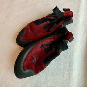 Five Ten 5.10 Anasazi ASYM Moccasin Climbing Shoes 5.5